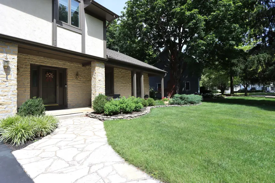 3969 Newhall Road, Upper Arlington, OH 43220 - #2