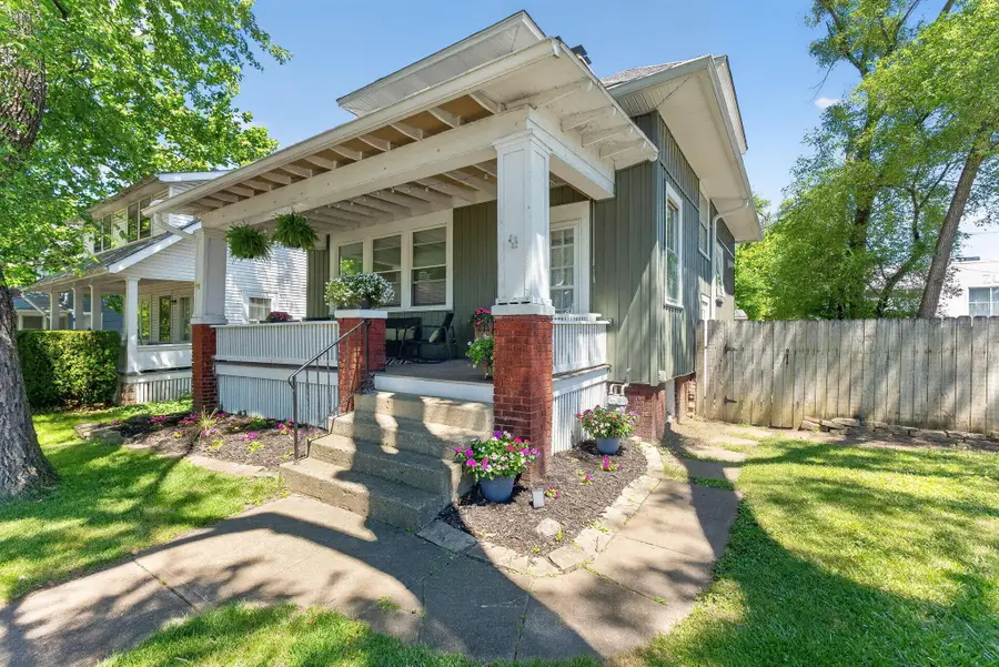 24 W Kenworth Road, Columbus, OH 43214 - #3
