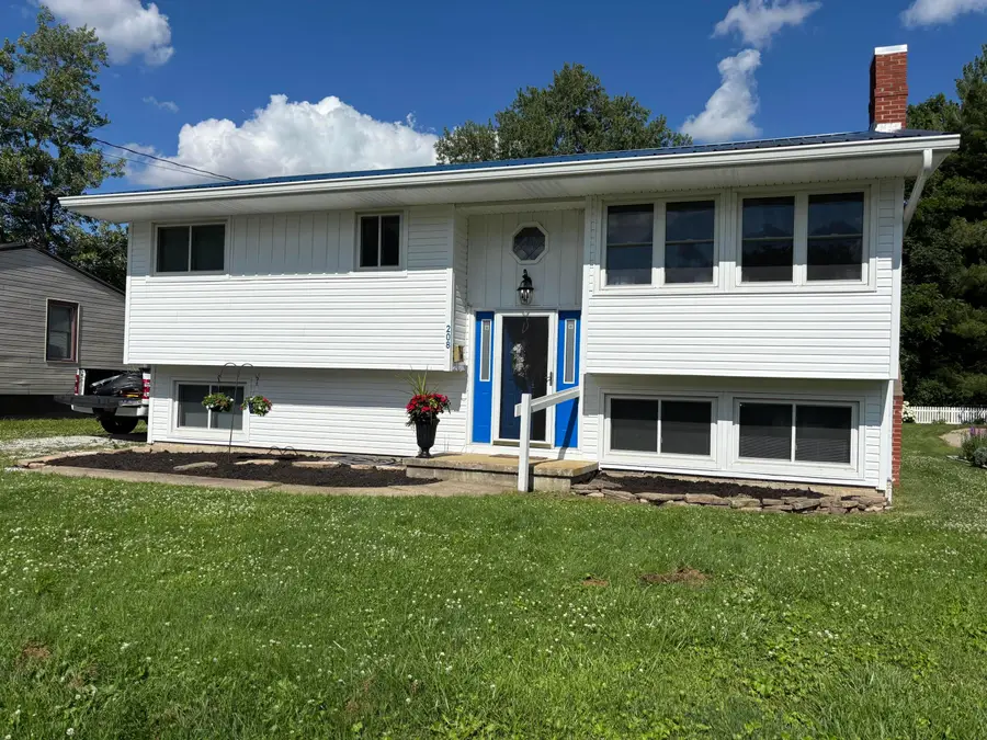 208 S Gordon Avenue, Baltimore, OH 43105 - #2
