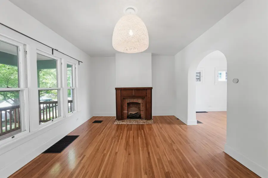 111 Crestview Road, Columbus, OH 43202 - #2