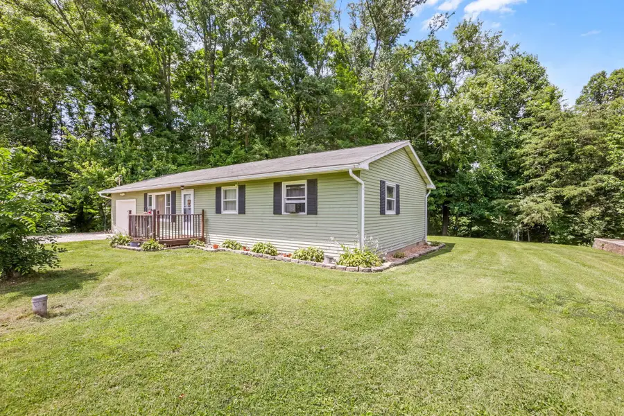 27188 Stuart Road, Rockbridge, OH 43149 - #2