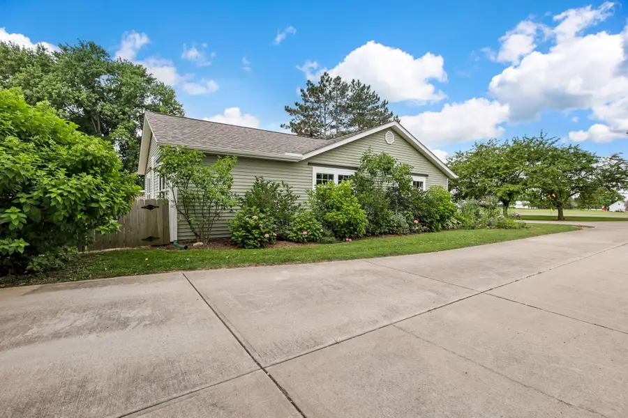 2970 Lancaster Thornville Road Ne, Lancaster, OH 43130 - #3