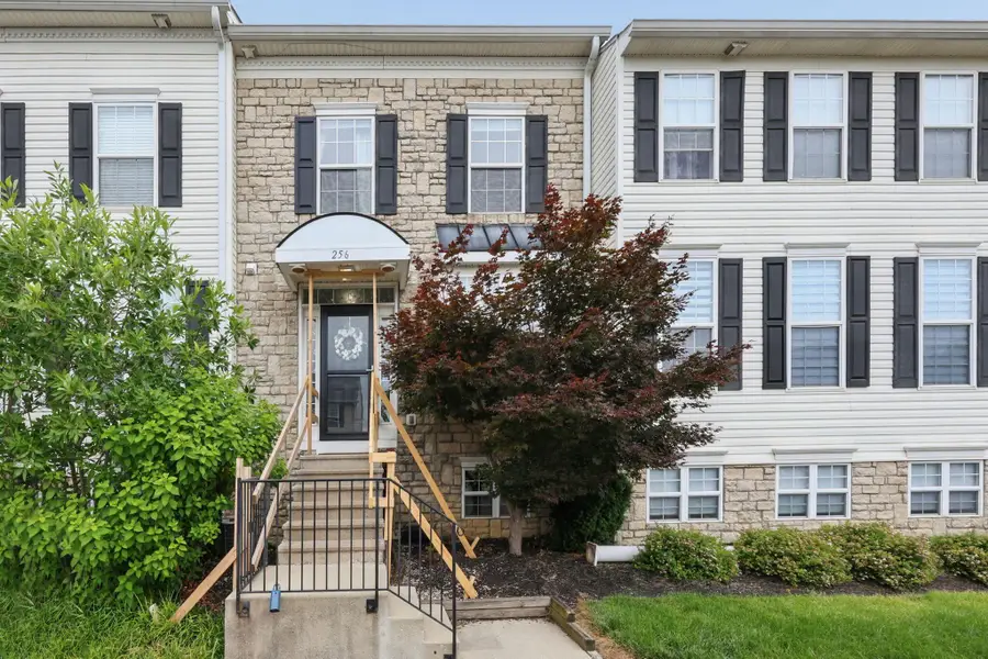 256 Oxford Oak Drive, Blacklick, OH 43004 - #2