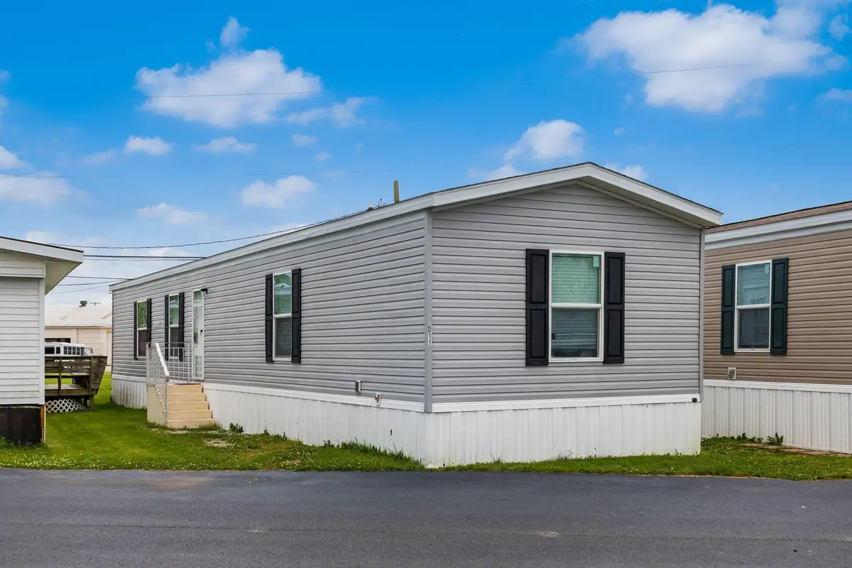 4285 Broadway, Grove City, OH 43123 - #1