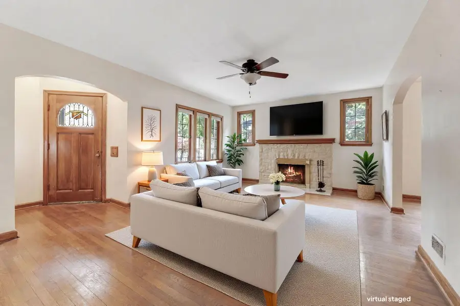 35 Brevoort Road, Columbus, OH 43214 - #3