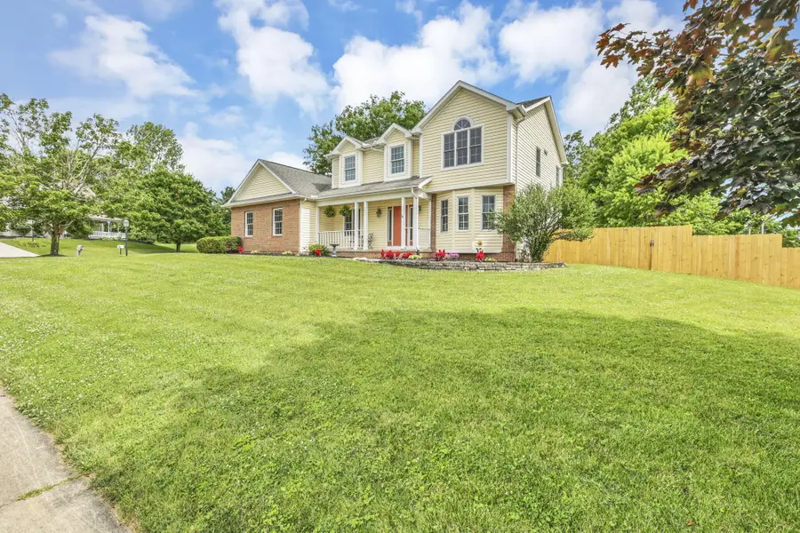 1401 Beverly Hills Drive, Lancaster, OH 43130 - #3