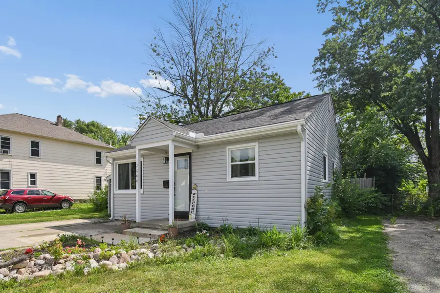2800 Azelda Street, Columbus, OH 43211 - #3