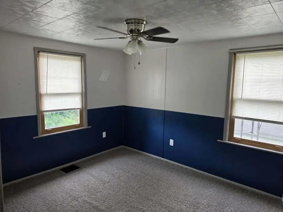 620 Warwick Avenue, Zanesville, OH 43701 - #2