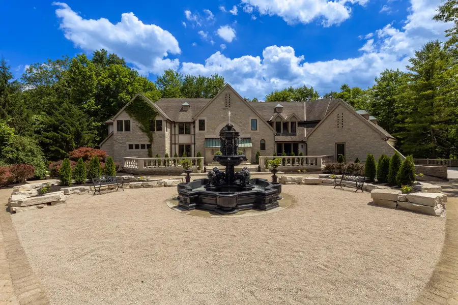 1635 Strathshire Hall Place, Powell, OH 43065 - #2
