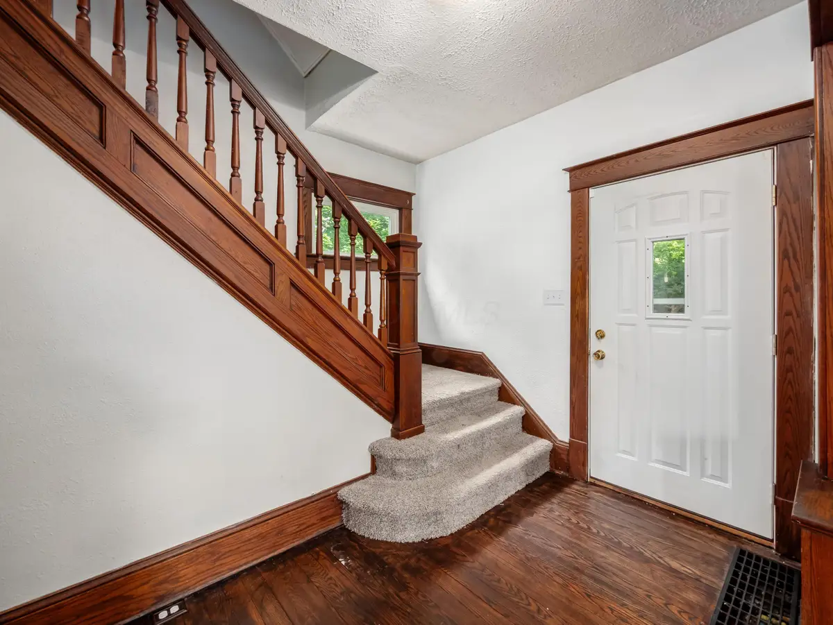 118 E Burgess Street, Mount Vernon, OH 43050 - #1