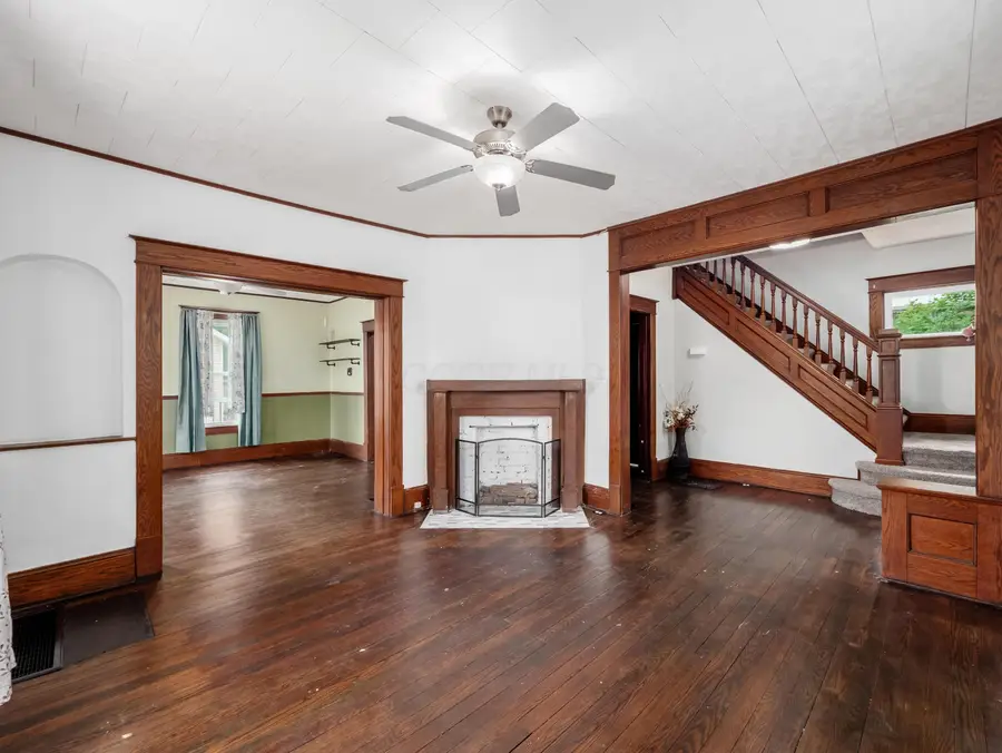 118 E Burgess Street, Mount Vernon, OH 43050 - #3