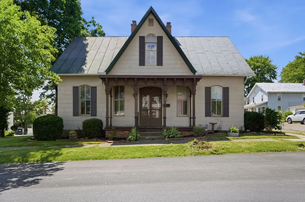 121 N Main Street, Baltimore, OH 43105 - #1