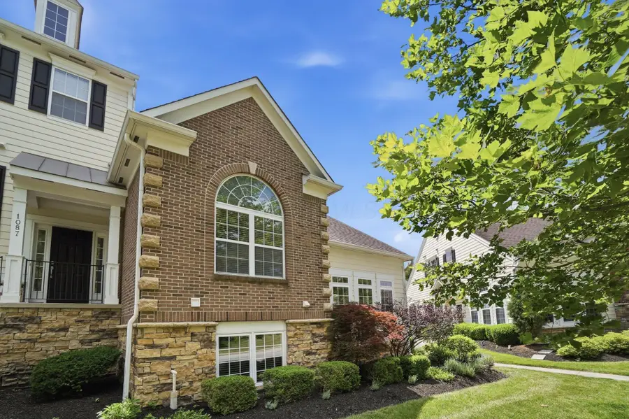 1089 Bluffway Drive, Columbus, OH 43235 - #3