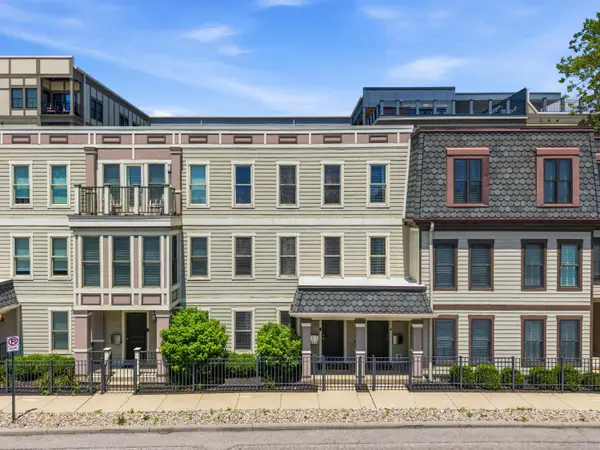 136 E Greenwood Avenue, Columbus, OH 43201
