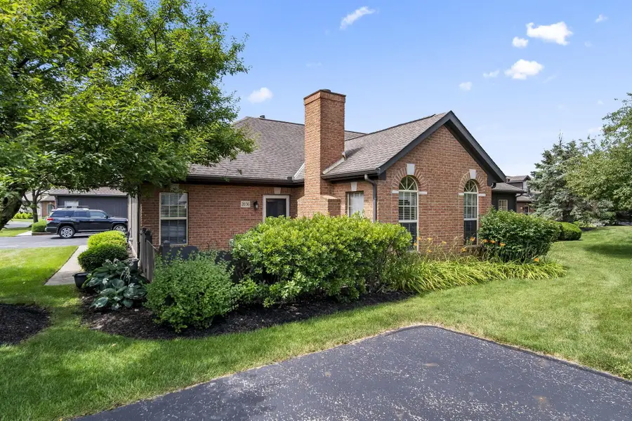 2636 Trottersway Drive, Columbus, OH 43235 - #2