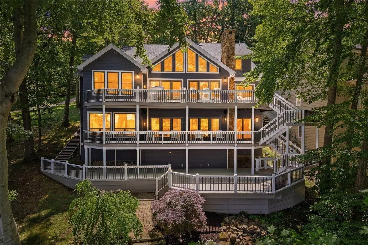 657 King Beach Drive, Howard, OH 43028 - #1