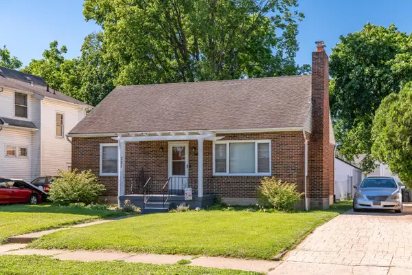 221 W Parkwood Avenue, Springfield, OH 45506