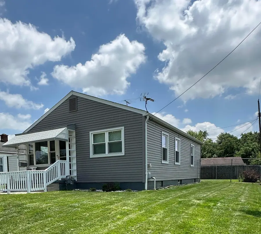 859 Carolyn Avenue, Columbus, OH 43224 - #2