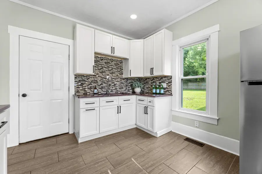 260 N Clayton Street, Centerburg, OH 43011 - #3