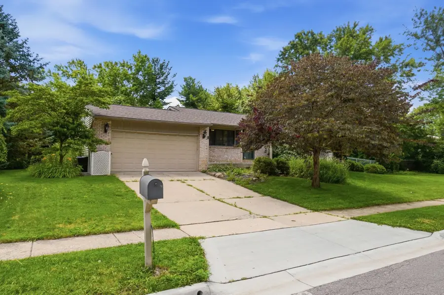 4667 Wendler Boulevard, Columbus, OH 43230 - #2