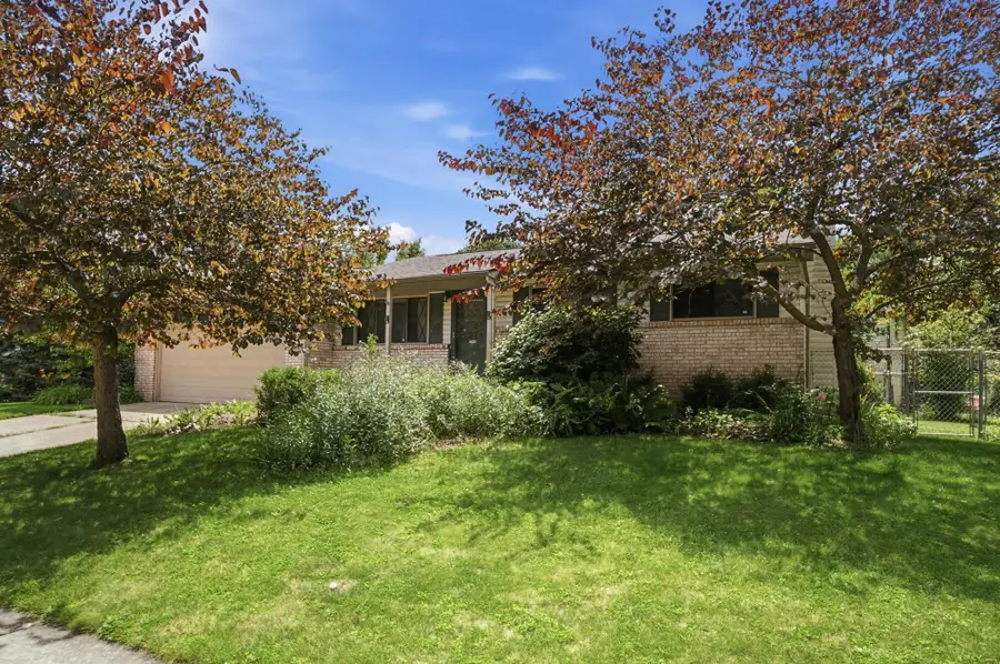 4667 Wendler Boulevard, Columbus, OH 43230 - #3