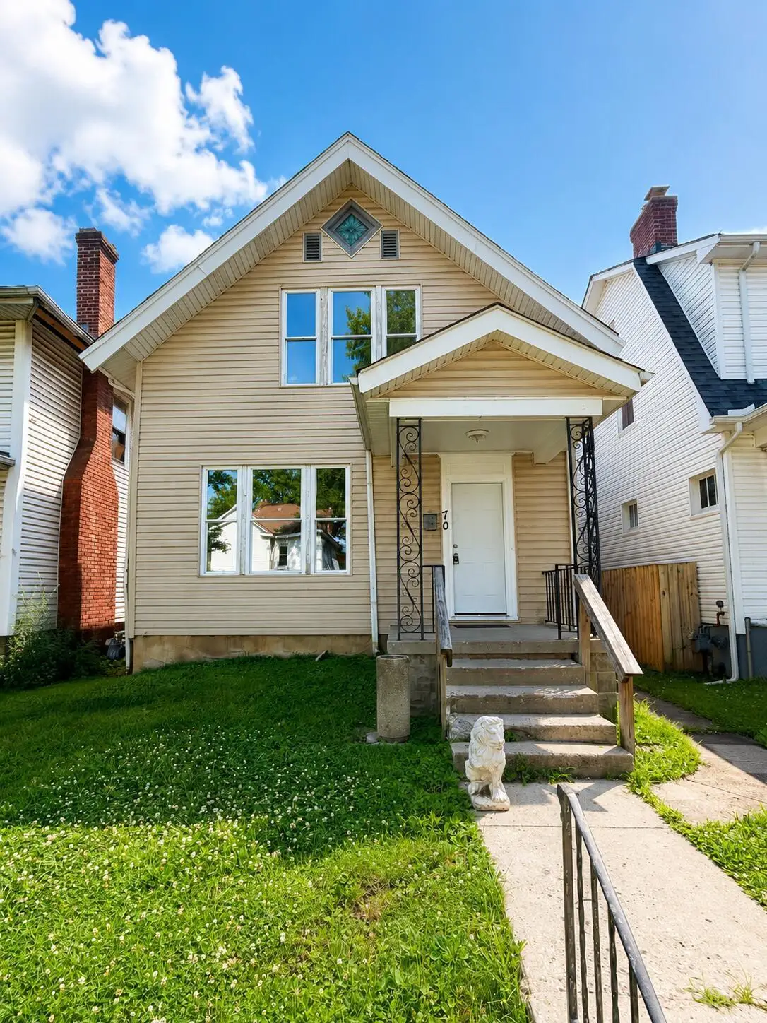 70 N Warren Avenue, Columbus, OH 43204 - #1