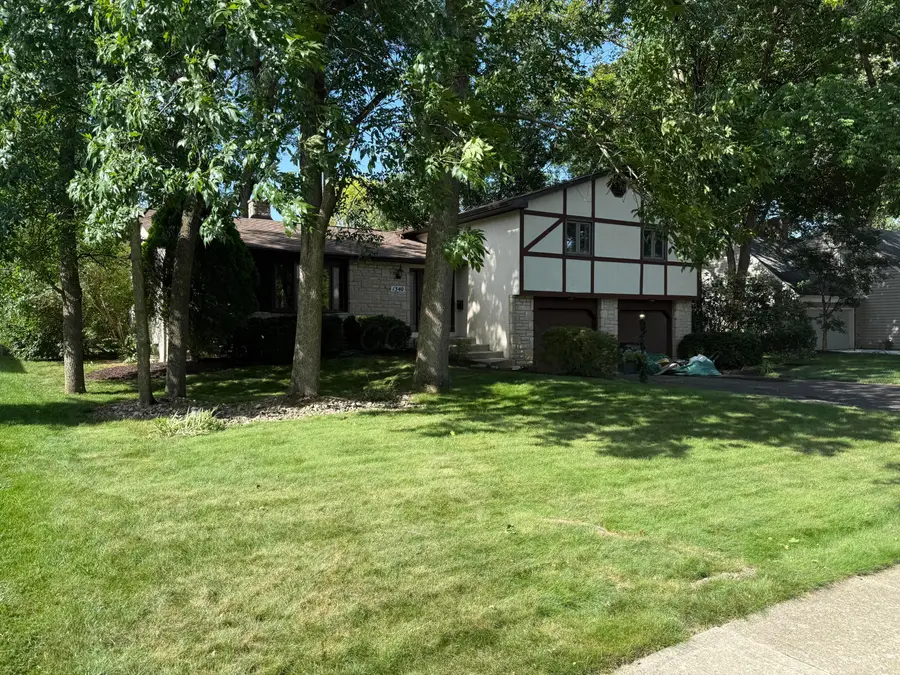 1340 Norwell Drive, Upper Arlington, OH 43220 - #2