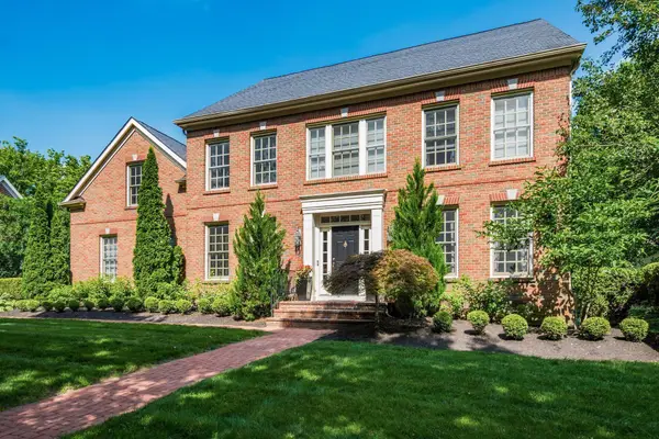 7698 N Goodrich Square, New Albany, OH 43054