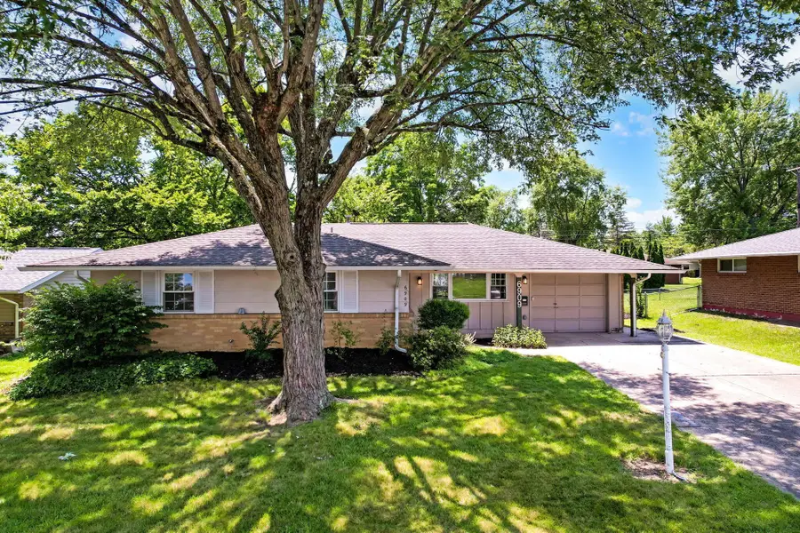 6909 Bartlett Road, Reynoldsburg, OH 43068 - #2