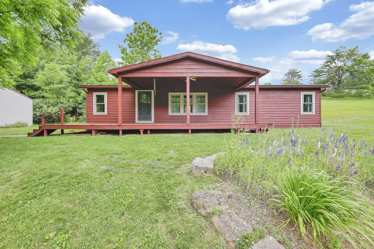 4390 Van Horn Road Sw, Bremen, OH 43107 - #1
