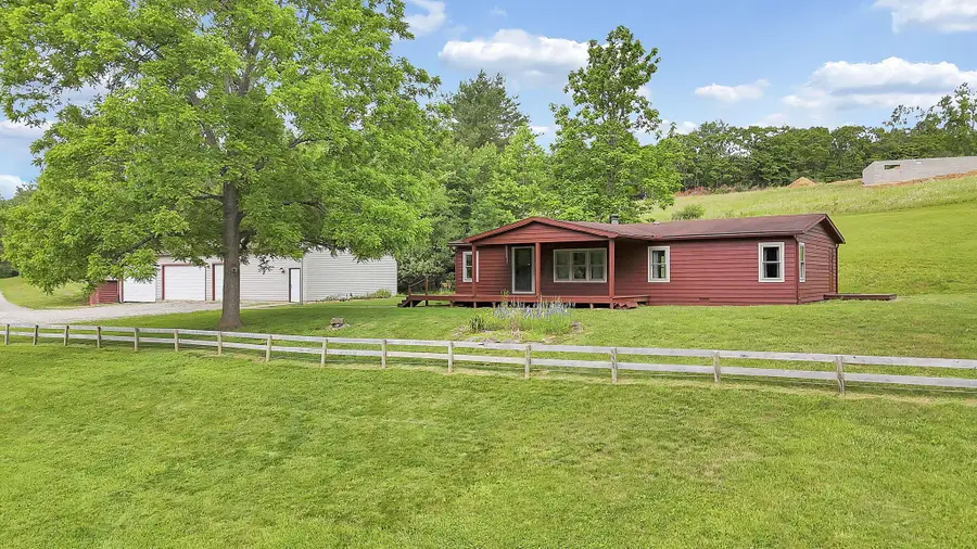 4390 Van Horn Road Sw, Bremen, OH 43107 - #3