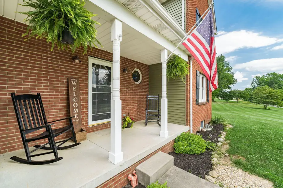 9820 Basil Road Nw, Baltimore, OH 43105 - #2