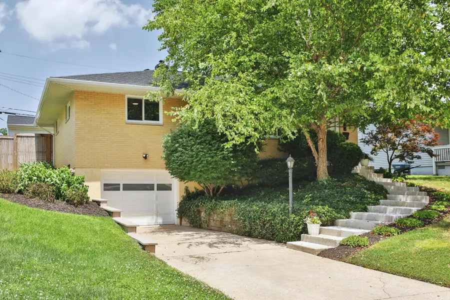 7682 Broadwyn Drive, Reynoldsburg, OH 43068 - #2