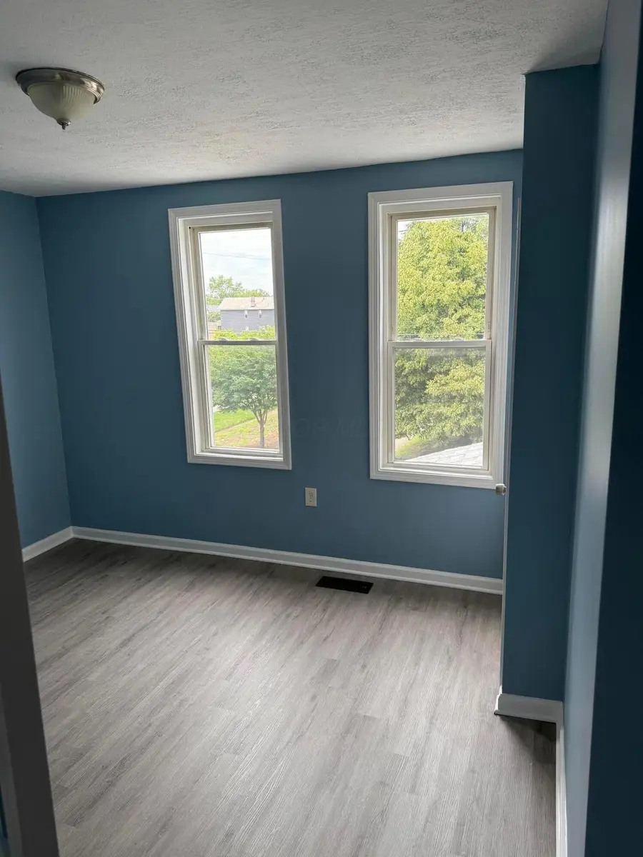 812 Kelton Avenue, Columbus, OH 43205 - #2