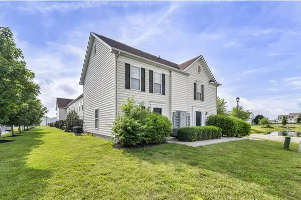 6423 Blue Knoll Drive, Canal Winchester, OH 43110