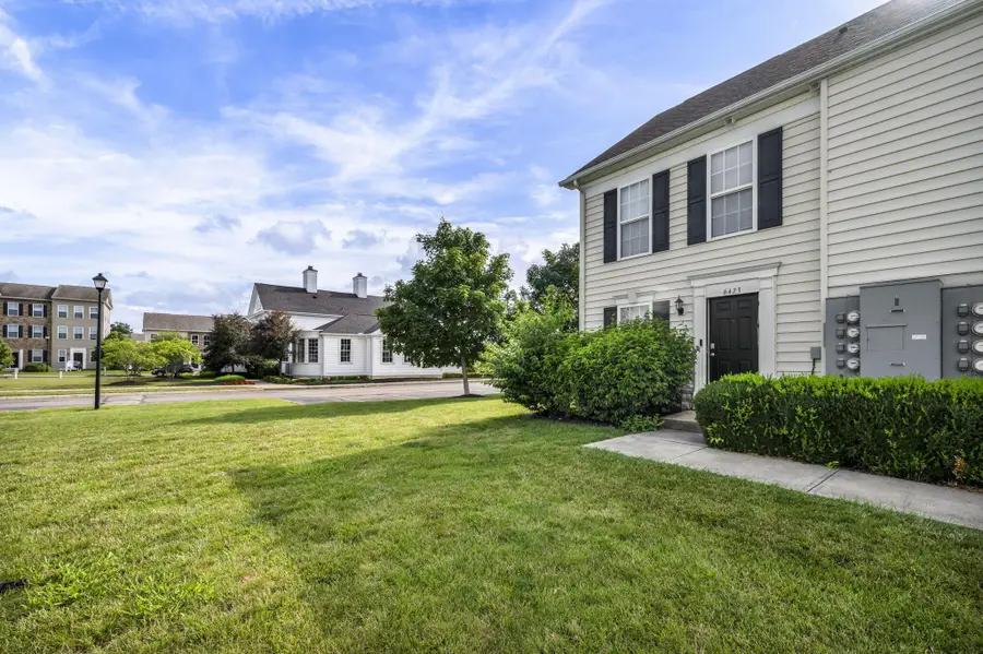 6423 Blue Knoll Drive, Canal Winchester, OH 43110 - #3