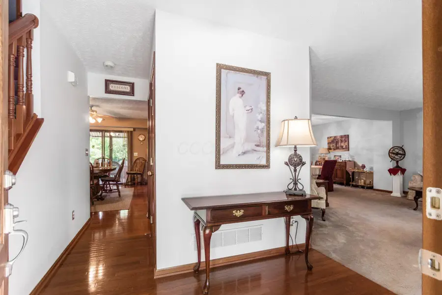2920 Wynridge Drive, Grove City, OH 43123 - #3
