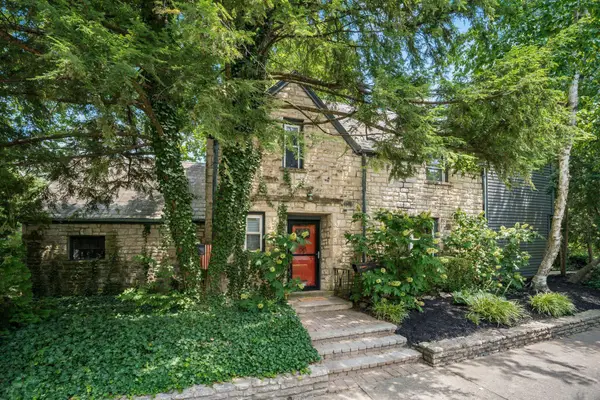 870 Euclaire Avenue, Columbus, OH 43209