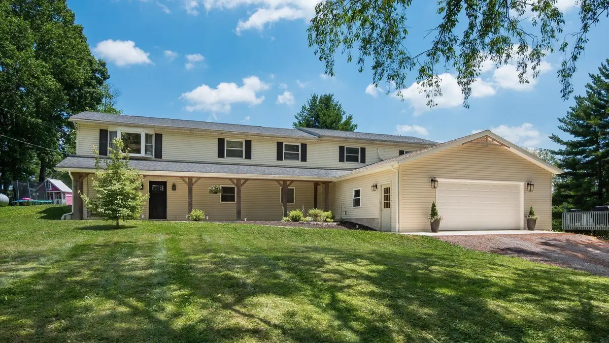 4045 Edward Drive, Zanesville, OH 43701 - #1