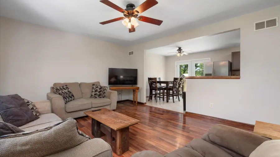 4045 Edward Drive, Zanesville, OH 43701 - #3