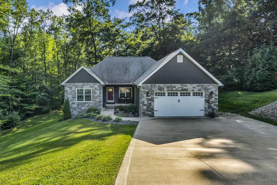 599 Meadowdale Drive, Mansfield, OH 44907 - #3