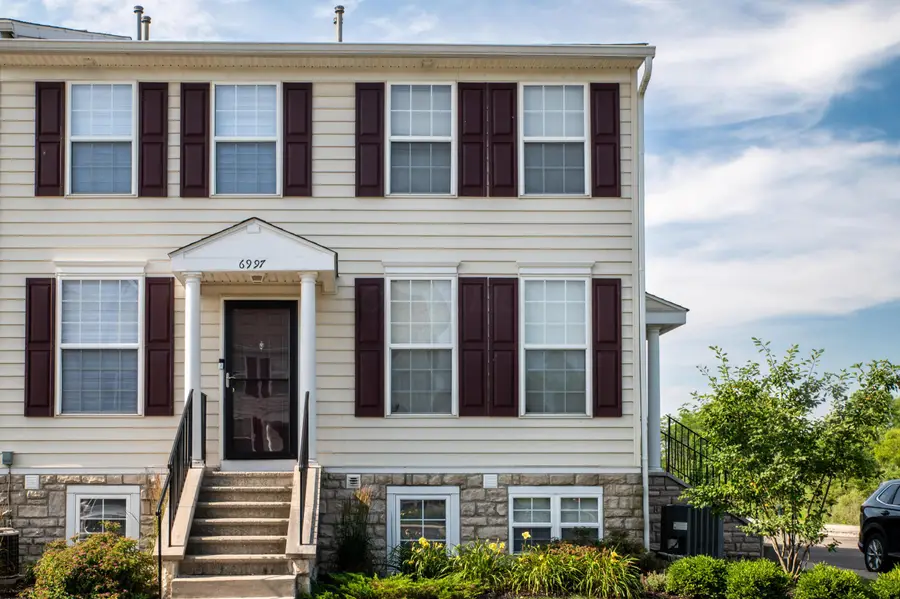 6997 Monarchos Drive, New Albany, OH 43054 - #2