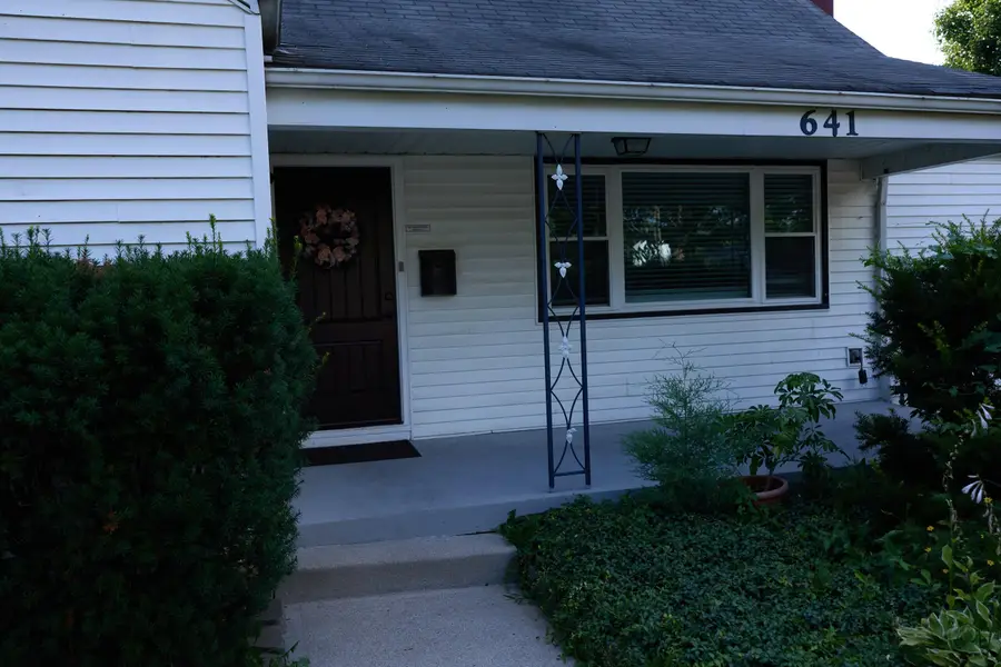 641 Powhatan Avenue, Columbus, OH 43204 - #2