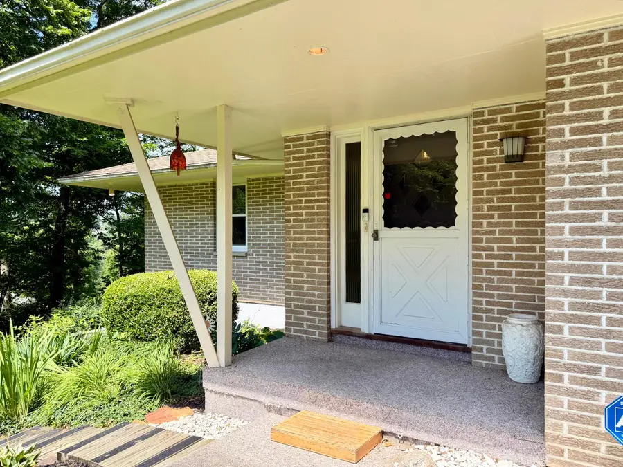 348 Shannon Drive, Chillicothe, OH 45601 - #3