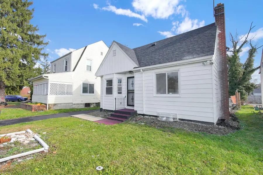 2204 Medina Avenue, Columbus, OH 43211 - #2