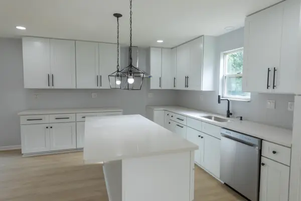 512 N Warren Avenue, Columbus, OH 43204
