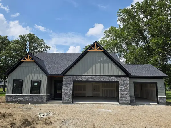 630 W Lake Avenue, Lakeview, OH 43331