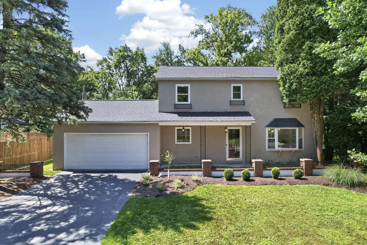 201 Chaucer Court, Worthington, OH 43085 - #1
