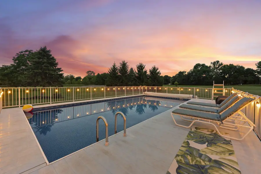 2360 Lewis Center Road, Lewis Center, OH 43035 - #2