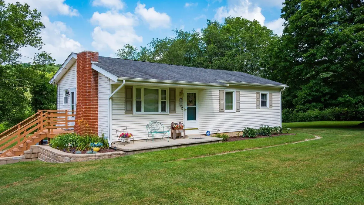 6651 Purity Road Ne, Saint Louisville, OH 43071 - #1